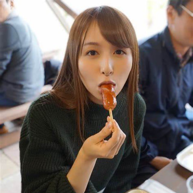 我的放荡的女老师 メイリン モデルコレクション メ-免费高清无18🈲